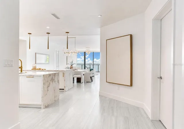Homes for sale in Tampa, FL | 3101 W Bayshore Blvd #402, Tampa, FL 33629 | MLS# TB8496332