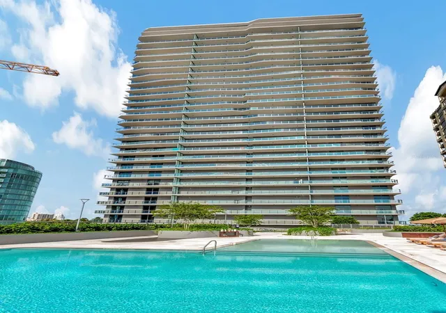 Homes for sale in Tampa, FL | 3101 W Bayshore Blvd #402, Tampa, FL 33629 | MLS# TB8496332