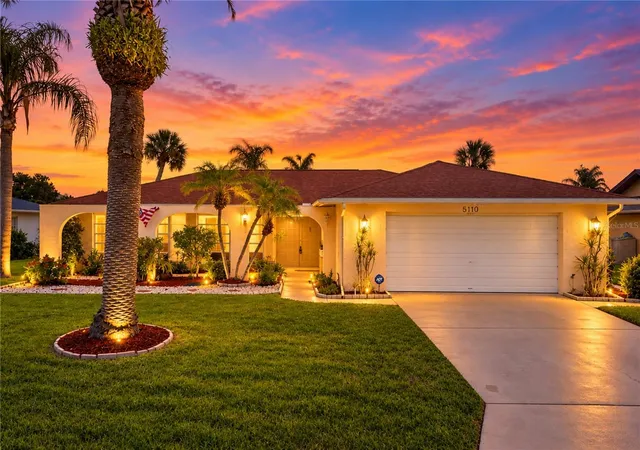 Photo 1 of Single family home for sale at 5110 Porpoise Pl, New Port Richey, FL 34652 | MLS# W7884721 | Listing updated on 2026-10-03