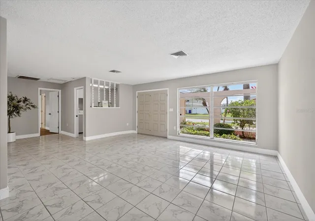 4th image of 5110 Porpoise Pl, New Port Richey, FL 34652 | MLS# W7884721