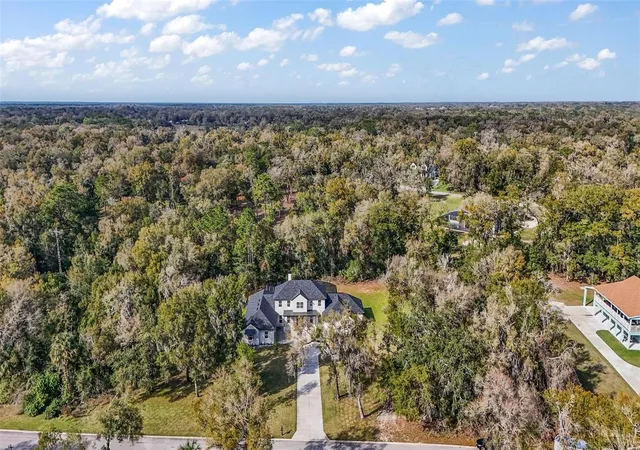 Photo 3 of Single family home for sale at 1933 S Farm Rd, Deland, FL 32720 | MLS# V4948443 | Listing updated on 2026-09-23