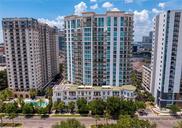 Homes for sale in Tampa, FL | 450 Knights Run Ave #1901, Tampa, FL 33602 | MLS# TB8496386