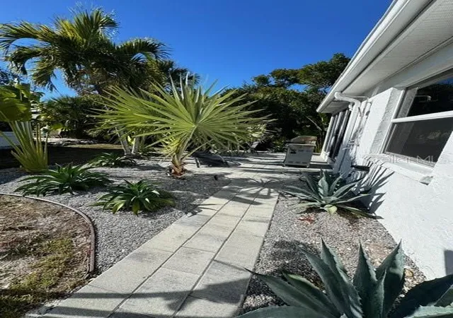 Homes for sale in Longboat Key, FL | 541 Spanish Dr N, Longboat Key, FL 34228 | MLS# TB8496387