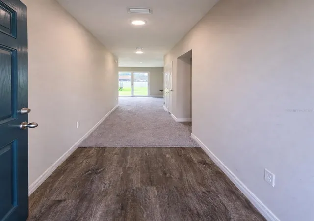 Photo 3 of Single family home for sale at 1392 Axel Cir, Winter Haven, FL 33880 | MLS# S5147603 | Listing updated on 2026-04-15