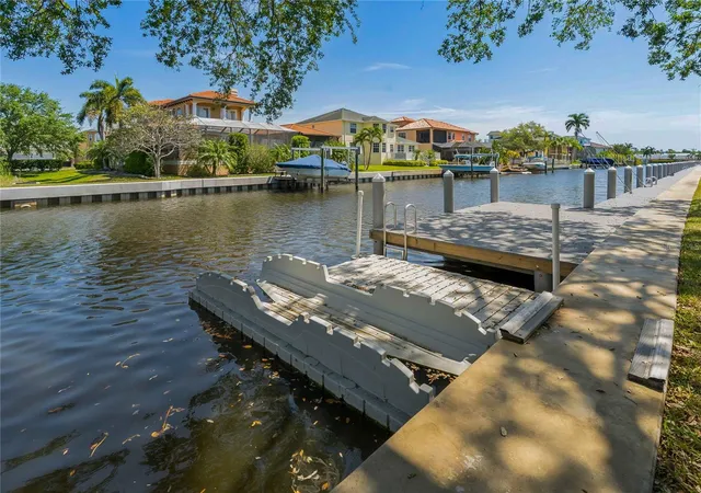 1st image of 340 Moorings Cove Dr #3G, Tarpon Springs, FL 34689 | MLS# TB8496394