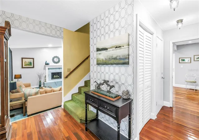 3rd image of 6505 Cedar St NE, Saint Petersburg, FL 33702 | MLS# TB8496407