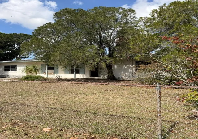 2nd image of 120 N Fairfax Ave, Winter Springs, FL 32708 | MLS# O6398133