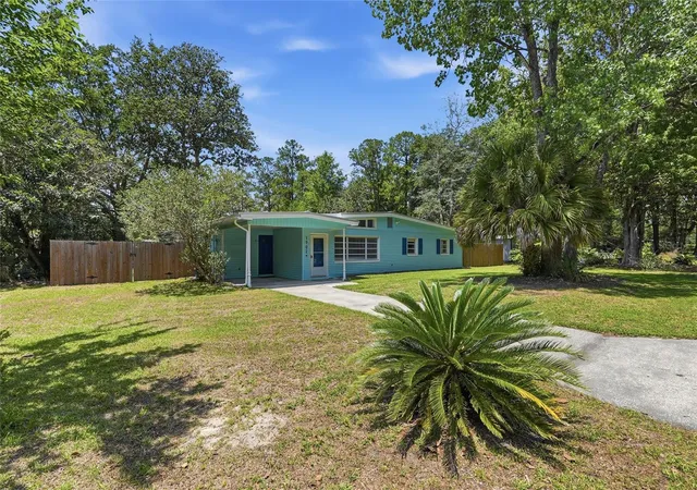 3rd image of 1702 Nw 38Th Dr, Gainesville, FL 32605 | MLS# GC539351