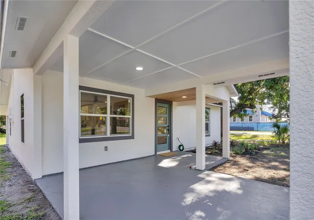 Photo 4 of Single family home for sale at 483 Pennsylvania Ave, Winter Garden, FL 34787 | MLS# O6398208 | Listing updated on 2026-08-21