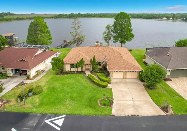 2nd image of 247 S Lake Pansy Dr, Winter Haven, FL 33881 | MLS# TB8496517