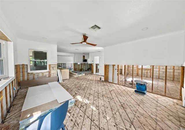 Photo 3 of Single family home for sale at 2657 44th Street S, Gulfport, FL 33711 | MLS# TB8496529 | Listing updated on 2026-09-23