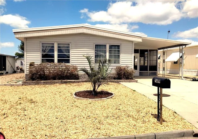 Photo 1 of Manufactured home for sale at 7409 Skyline Dr, Hudson, FL 34667 | MLS# W7884734 | Listing updated on 2026-06-09