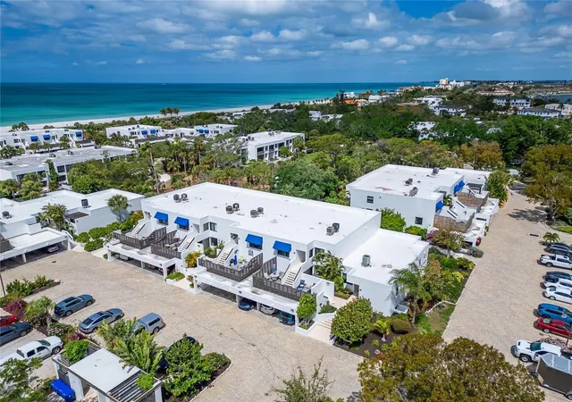 Homes for sale in Longboat Key, FL | 828 Bayport Wy, Longboat Key, FL 34228 | MLS# A4689635