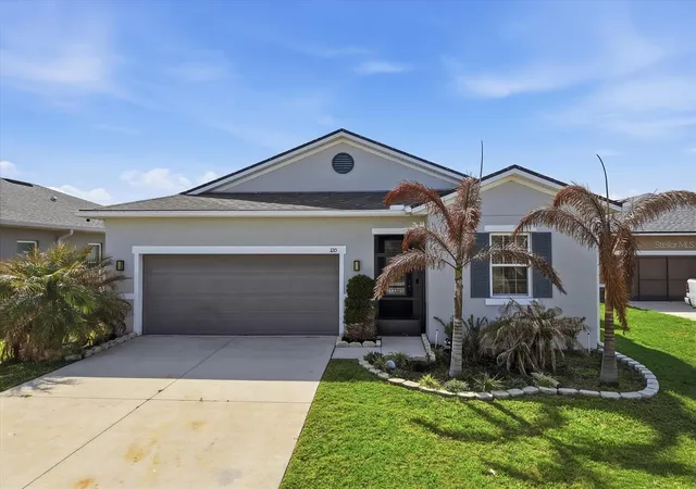 Photo 2 of Single family home for sale at 120 Summershore Dr, Auburndale, FL 33823 | MLS# TB8496571 | Listing updated on 2026-09-26