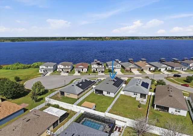 Photo 3 of Single family home for sale at 120 Summershore Dr, Auburndale, FL 33823 | MLS# TB8496571 | Listing updated on 2026-09-26