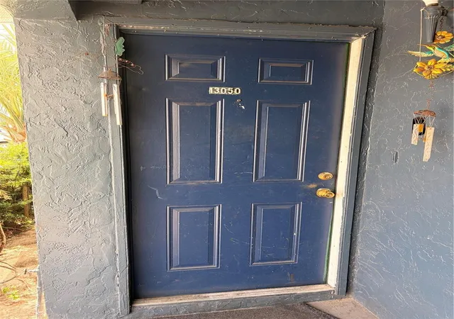 Photo 2 of Townhouse for sale at 13050 Londondary Pl, Tampa, FL 33612 | MLS# TB8496577 | Listing updated on 2026-04-14
