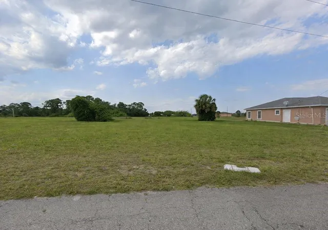 1st image of 7015 Gill Cir, Labelle, FL 33935 | MLS# O6398249