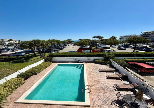 3rd image of 180 Se 20Th Ave, Deerfield Beach, FL 33441