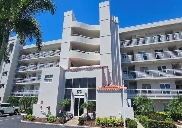 Photo 2 of Condo for sale at 5701 Bahia Del Mar Cir #408, Saint Petersburg, FL 33715 | MLS# TB8496628 | Listing updated on 2026-08-22
