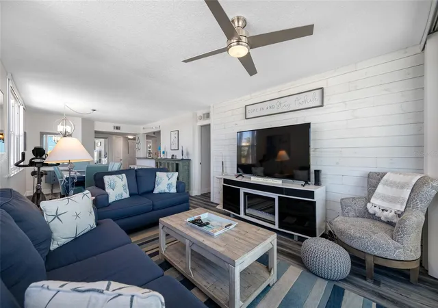 Listing Photo 4 - Condo for sale in building located at 5701 Bahia Del Mar Cir, ST PETERSBURG, FL 33715 - Unit #408