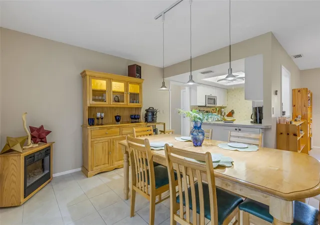 4th image of 1518 70Th St W, Bradenton, FL 34209 | MLS# A4689657