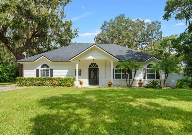 1st image of 715 Magnolia St, Windermere, FL 34786 | MLS# S5147648