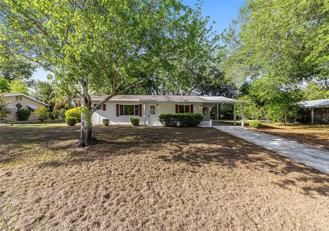 Photo 3 of Sale Pending at 9589 SW 102nd Place, Ocala, FL 34481 | MLS# OM722589 | Listing updated on 2026-08-29