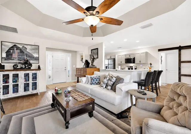 Photo 3 of Single family home for sale at 11367 Laufersky Ln, Oxford, FL 34484 | MLS# G5110901 | Listing updated on 2026-09-28