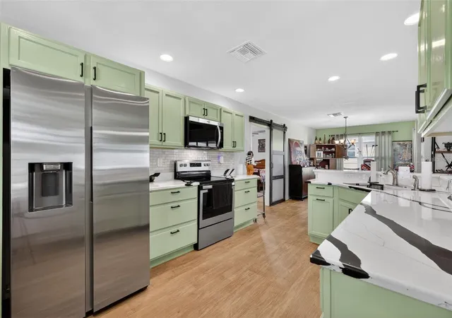 Photo 3 of Single family home for sale at 11367 Laufersky Ln, Oxford, FL 34484 | MLS# G5110901 | Listing updated on 2026-09-28