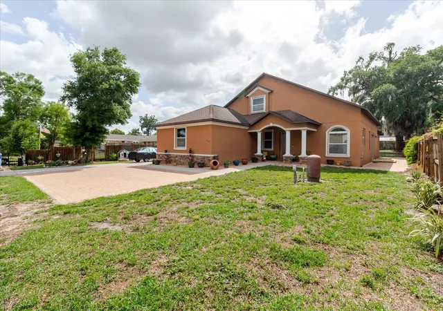 4th image of 2603 Bismark Dr, Valrico, FL 33596 | MLS# TB8496698
