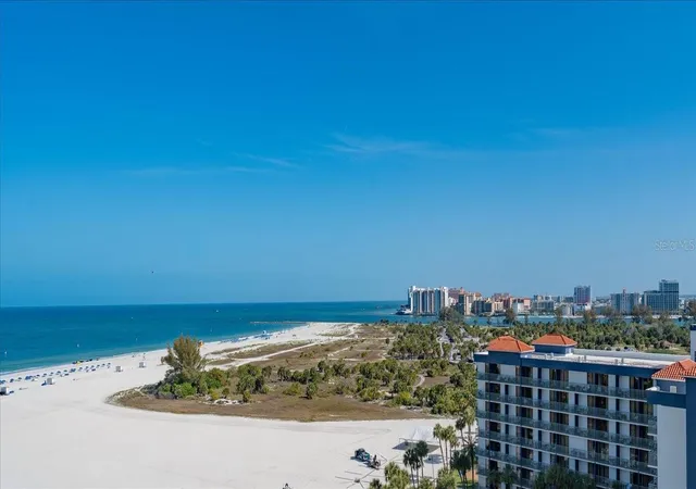 Listing Photo 2 - Condo for sale in building located at 1170 Gulf Blvd, Clearwater, FL 33767 - Unit #1004