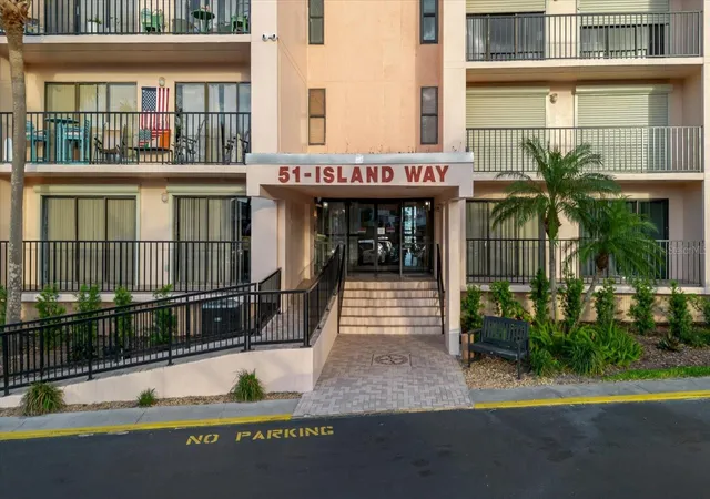 Homes for sale in Clearwater Beach, FL | 51 Island Wy #801, Clearwater Beach, FL 33767 | MLS# TB8496711