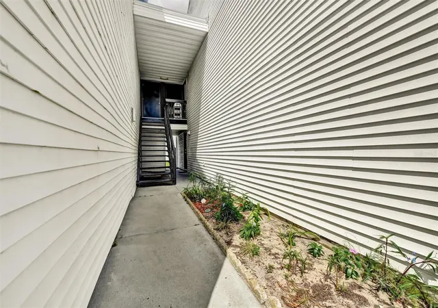 4th image of 704 Hvn Pl, TARPON SPRINGS, FL 34689