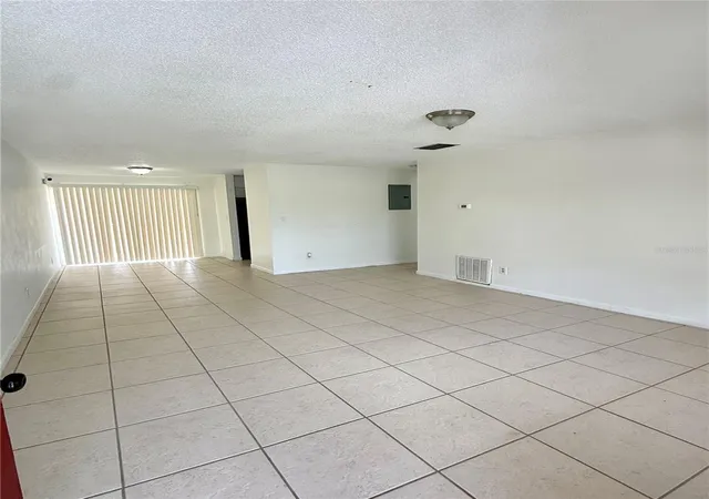 3rd image of 2800 E 113Th Ave #B4, Tampa, FL 33612 | MLS# O6398353