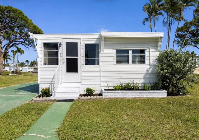 Homes for sale in Bradenton, FL | 8 6th St, Bradenton, FL 34210 | MLS# A4689687