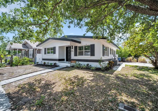Photo 1 of Single family home for sale at 1001 Jasmine Way, Clearwater, FL 33756 | MLS# TB8496784 | Listing updated on 2026-09-14