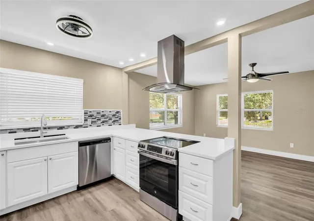 Photo 3 of Single family home for sale at 1001 Jasmine Way, Clearwater, FL 33756 | MLS# TB8496784 | Listing updated on 2026-09-14