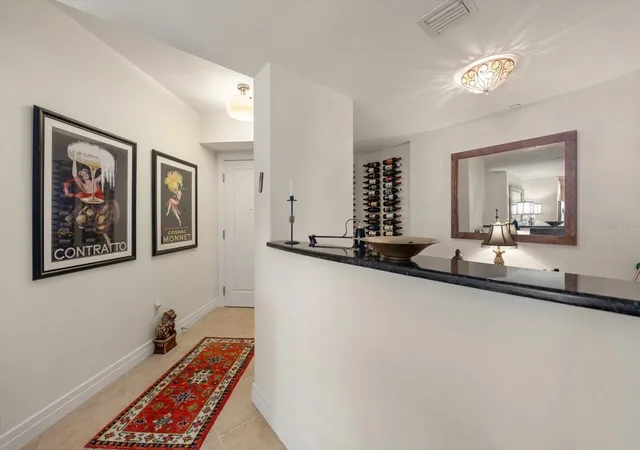 4th image of 331 Cleveland St #301, Clearwater, FL 33755 | MLS# TB8496794