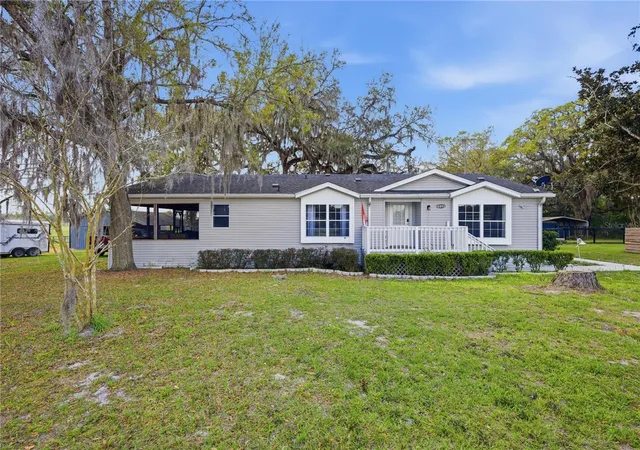 1st image of 18850 Se 12th Ln, Williston, FL 32696 | MLS# OM722612