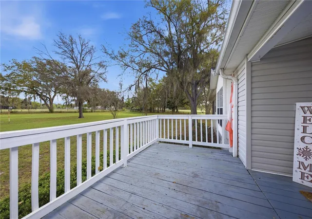 3rd image of 18850 Se 12Th Ln, Williston, FL 32696 | MLS# OM722612