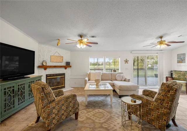 5th image of 18850 Se 12Th Ln, Williston, FL 32696 | MLS# OM722612
