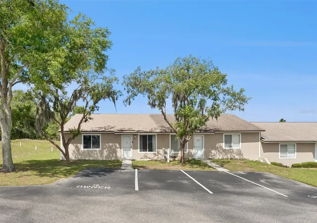 Homes for sale in Tavares, FL | 30213 Tavares Ridge Boulevard, Tavares, FL 32778 | Houzeo