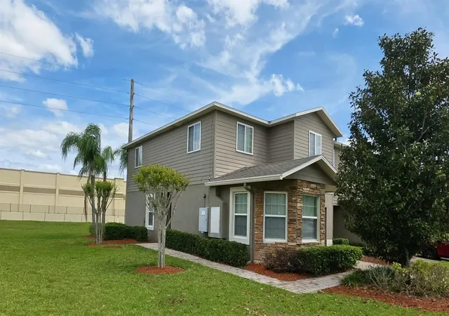 Photo 2 of Townhouse for sale at 1861 Chatham Pl Dr, Orlando, FL 32824 | MLS# O6398435 | Listing updated on 2026-08-23