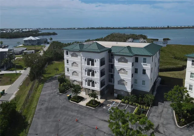 2nd image of 9203 Griggs Rd, ENGLEWOOD, FL 34224