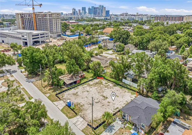 3rd image of 1712 W Saint Conrad St, Tampa, FL 33607 | MLS# TB8496832