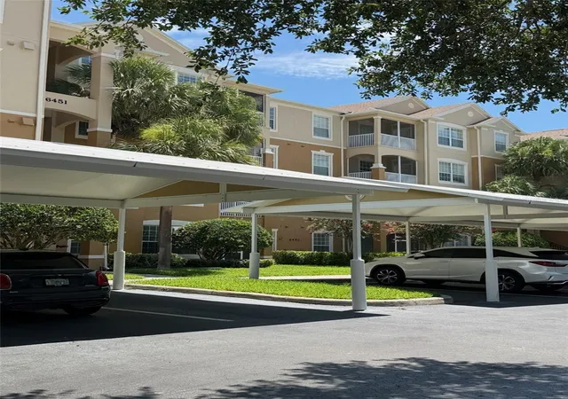Photo 2 of Condo for sale at 6451 Old Park Ln #102, ORLANDO, FL 32835 | MLS# O6398451 | Listing updated on 2026-10-06