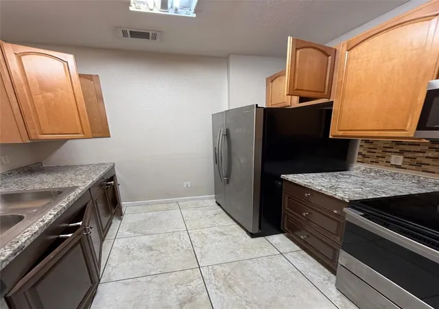 Photo 24 of Condo for sale at 6451 Old Park Ln #102, ORLANDO, FL 32835 | MLS# O6398451 | Listing updated on 2026-10-06