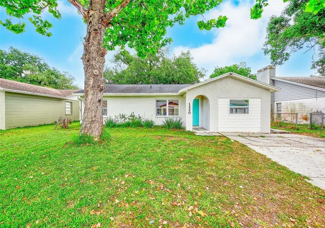 Homes for sale in Lakeland, FL | 1220 Waterview Blvd W, Lakeland, FL 33801 | MLS# TB8496849