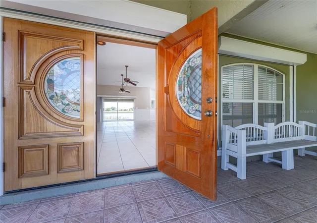 Photo 2 of Single family home for sale at 7110 San Casa Dr, Englewood, FL 34224 | MLS# O6398458 | Listing updated on 2026-08-31