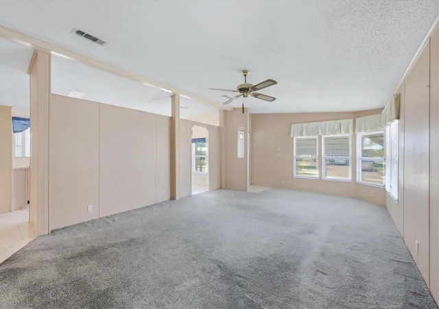 Photo 3 of Manufactured home for sale at 8420 Imperial Cir, Palmetto, FL 34221 | MLS# A4689730 | Listing updated on 2026-08-11